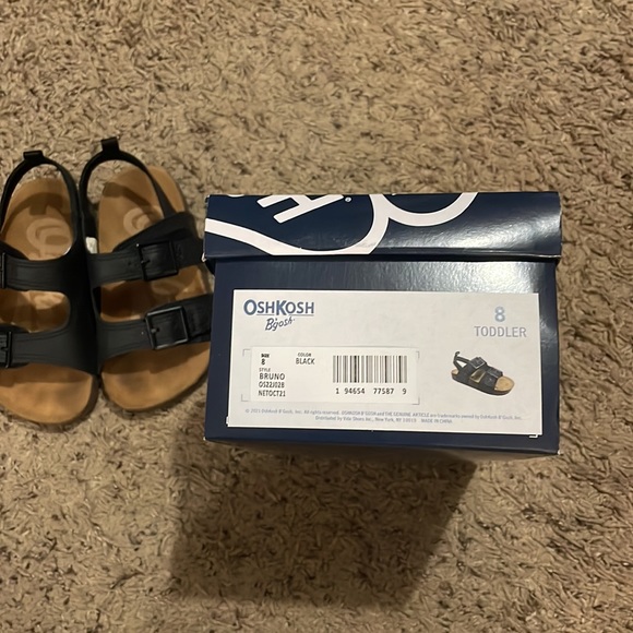 Barely worn OshKosh toddler sandals - Picture 2 of 8